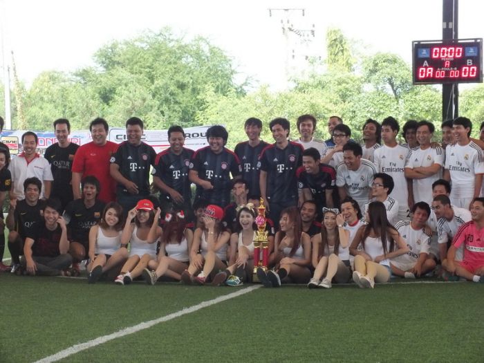 ขออนุยาตอัพรูปบอลประเพณีครั้งที่ 3 ให้ชมกันครับ
