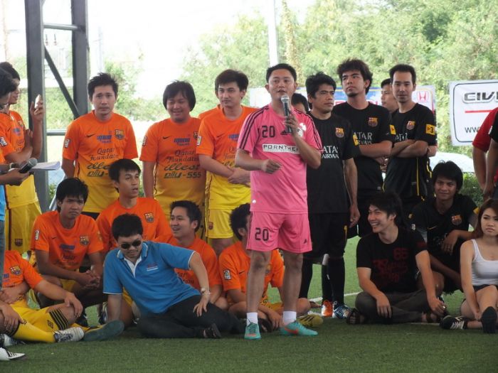 ขออนุยาตอัพรูปบอลประเพณีครั้งที่ 3 ให้ชมกันครับ
