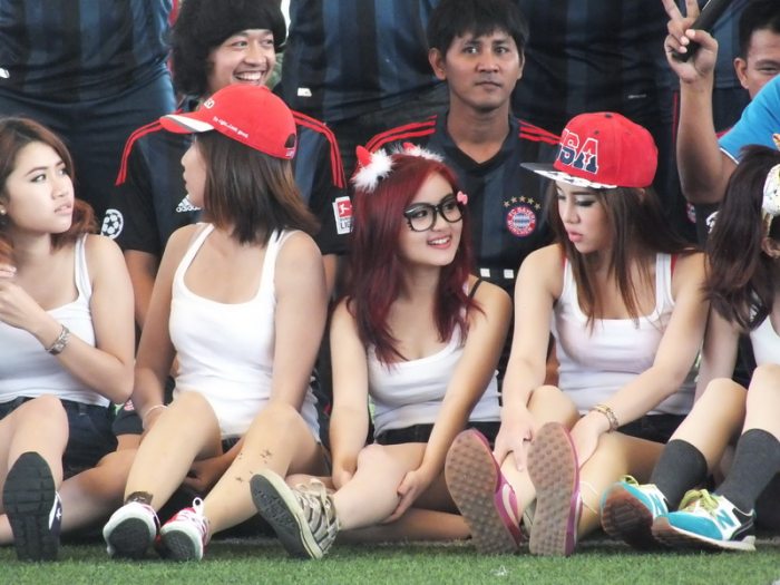 ขออนุยาตอัพรูปบอลประเพณีครั้งที่ 3 ให้ชมกันครับ