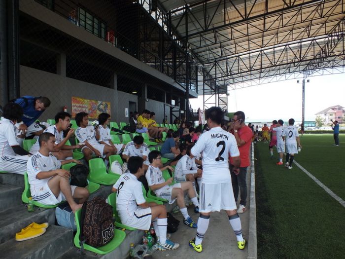 ขออนุยาตอัพรูปบอลประเพณีครั้งที่ 3 ให้ชมกันครับ