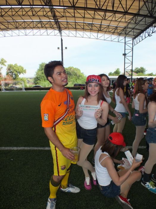 ขออนุยาตอัพรูปบอลประเพณีครั้งที่ 3 ให้ชมกันครับ