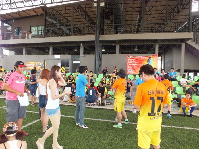 ขออนุยาตอัพรูปบอลประเพณีครั้งที่ 3 ให้ชมกันครับ