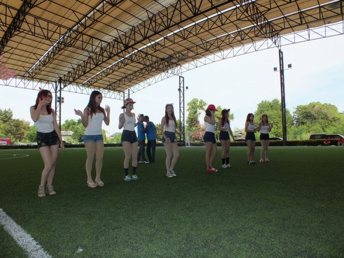 ขออนุยาตอัพรูปบอลประเพณีครั้งที่ 3 ให้ชมกันครับ