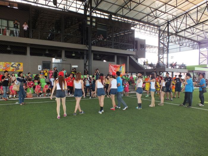 ขออนุยาตอัพรูปบอลประเพณีครั้งที่ 3 ให้ชมกันครับ
