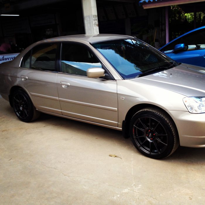 เดี๋ยววันนี้ไปจัด ฝา Brembo เหลือง อีกนิดครับ อิอิ