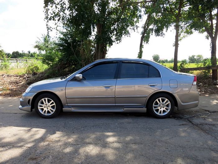 ขายดาวน์ ถูกๆ 30,000 บาท เปลี่ยนสัญญา ผ่อนต่อ Civic Dimension 04 เครื่อง 2.0 รุ่น TOP