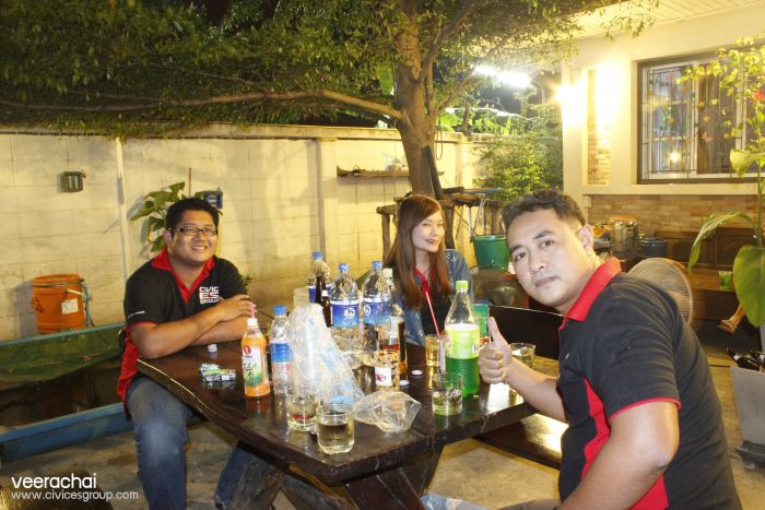 จขกท. ยกนิ้วว่าเยี่ยมไปเบย งานนี้ มีซ้ำแน่นอน 555