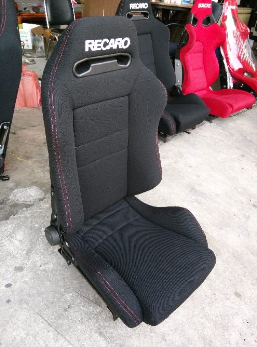 (อัพเดท 10-10-57) ขายเบาะ Recaro Type R ,Bride Lowmax งานไทย ,Header 4-2-1 ราคาต้องมีโ10