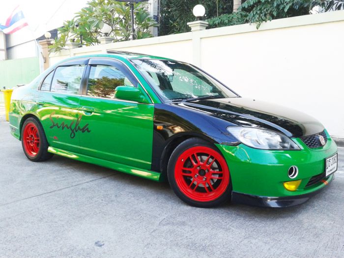 ขอดูรูปรถเพื่อนๆพี่ๆที่ติดฟิล์ม Hi Kool สีเขียวรหัส R50 เป็นแนวทางหน่อยนะคร้าบ ^^