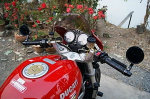ฝากขาย ducati m900 s4 916 cc. ปี2002 พร้อมของแต่ง เผื่อมีใครอยากเปลี่ยนแนวคับ