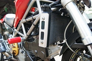 ฝากขาย ducati m900 s4 916 cc. ปี2002 พร้อมของแต่ง เผื่อมีใครอยากเปลี่ยนแนวคับ