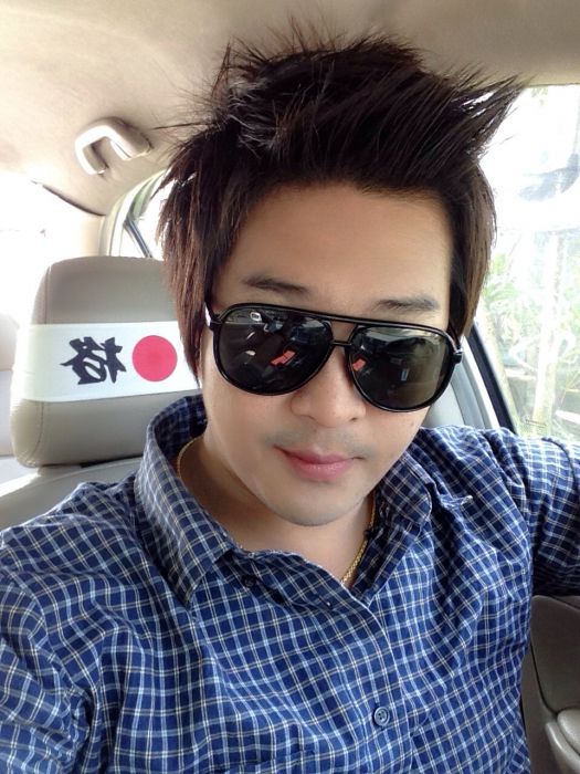 คนขับขี้เหล่ๆๆ. ,,,,  ^^~