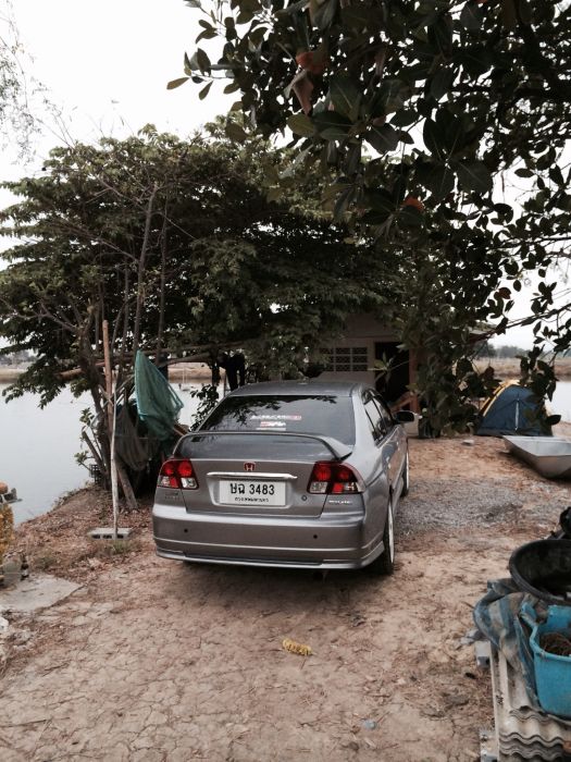 ที่พักกลางบ่อ