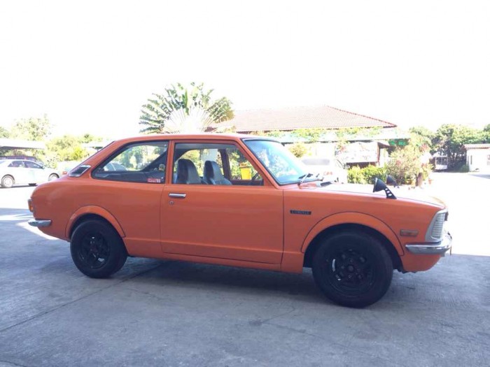 ฝากหน่อยครับเผื่อใครเงินเหลือๆจะเล่น retro toyota ke20