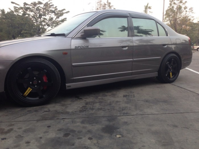 ขาย civic 01 top ของแต่งนิดหน่อย พร้อมใช้งาน