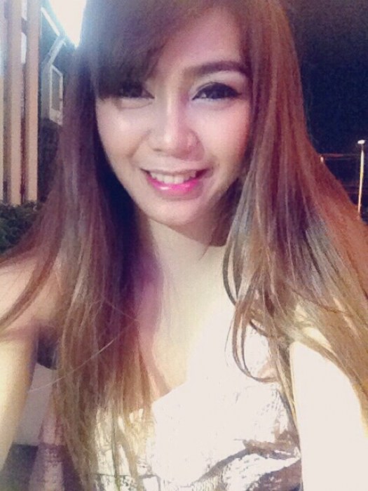 ถ่ายเล่นๆหน้าร้าน ครับ