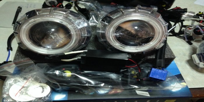 xenon ซีนอนชุดละ 1100บาท ประกัน 1 ปีเต็ม สินค้าขายส่ง www.xenonthailand.com