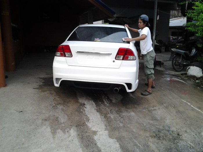 ข้างหลังจ้า