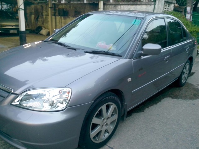 ขาย Civic ES ปี2002 สีเทาดำ เครื่องวีเทค เกียร์ M/T ราคา 178,000.-