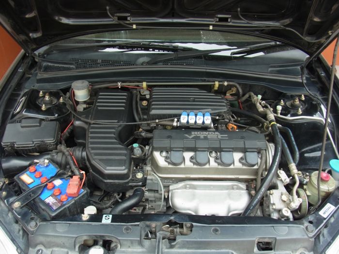 ขาย HONDA CIVIC DIMENSION 1.7 ตาเหยี่ยว VTEC- AT 2004 290,000 เชียงใหม่