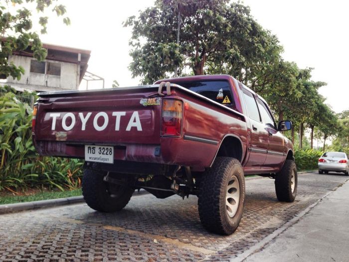 ขาย Toyota Hilux Mighty-X ปี 91
