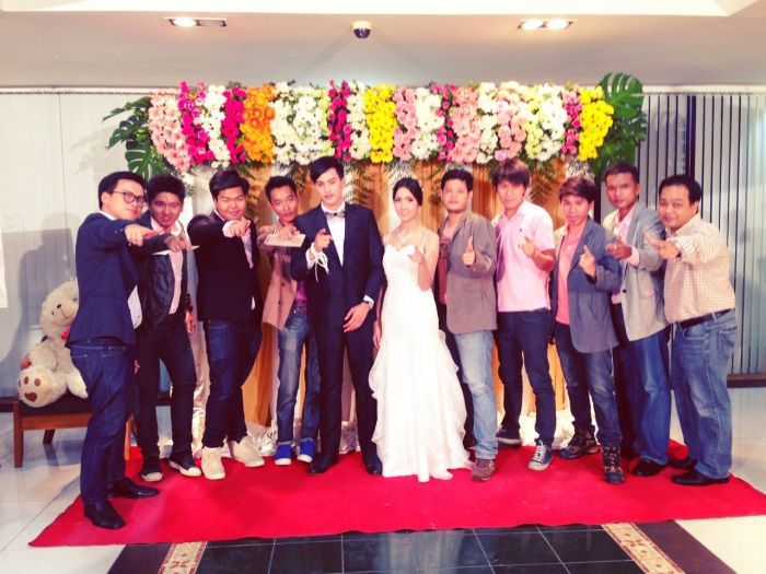 ภาพหมู่ชาวคณะ RS รวมแสดงความยินดี