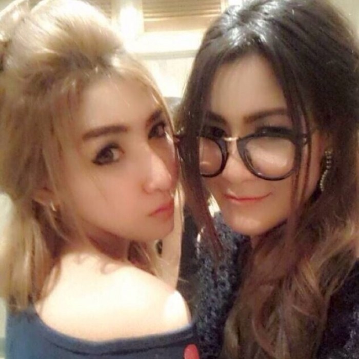 ฝากด้วยครับ น้องใหม่ เจอกัน es ธนบุรี เสาร์นี้ มีของแถม นะครับ 5555 ใว้เจอกัน