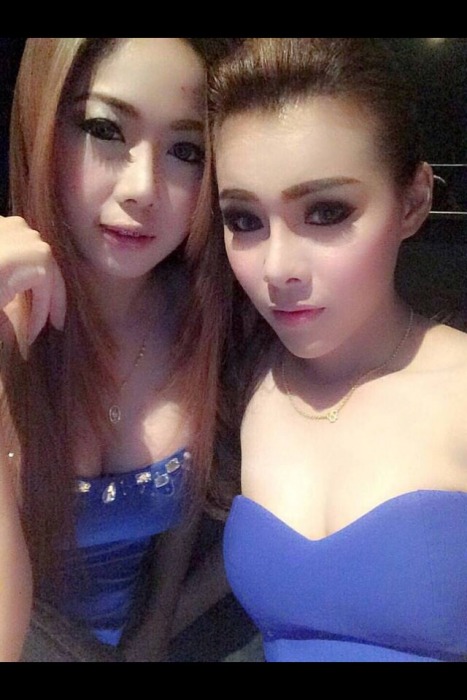 ฝากด้วยครับ น้องใหม่ เจอกัน es ธนบุรี เสาร์นี้ มีของแถม นะครับ 5555 ใว้เจอกัน