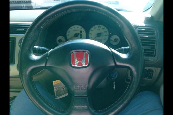 ขายcivic Es ปี03ครับ  300000ไม่ขายรีบใช้เงินเอาไป 260000 ครับด่วน แปลงหน้าแล้วของแต่งเพียบครับแท้ๆ