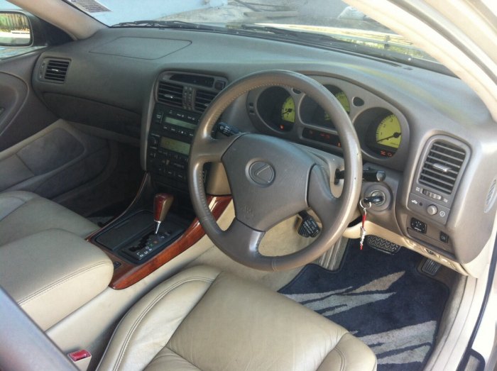 Lexus Gs300 สภาพดี ไม่มีชน ระบบไฟฟ้าใช้ได้หมด มีไฟแนนท์จัดให้คับ