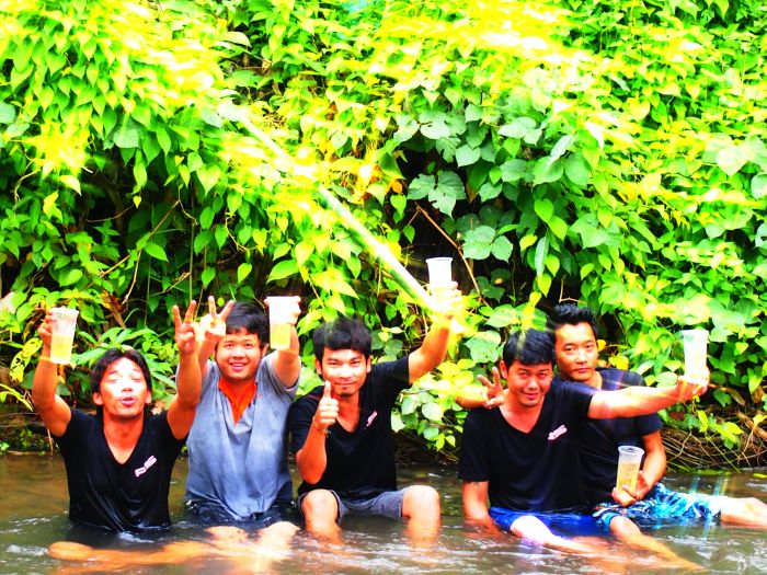 &&&นอกรอบ รังสิต นครนายก นวนคร :Rangsit Society ครบ 3 ปีเสาร์ 11 เมษา 5 โมงเย็น