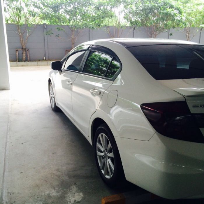 ขายรถHonda Civic FB 1.8E Navi(AS)ปี2013 สีขาว ราคาถูก
