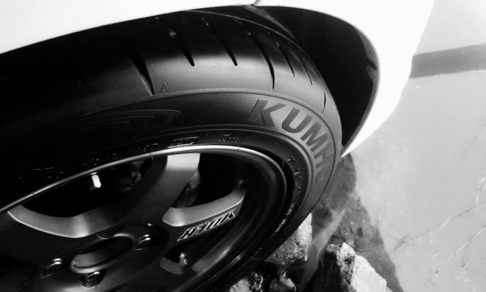 ล้อ 15 + ยาง 205 50 R15 ยาง Kumho ku36 ครับ