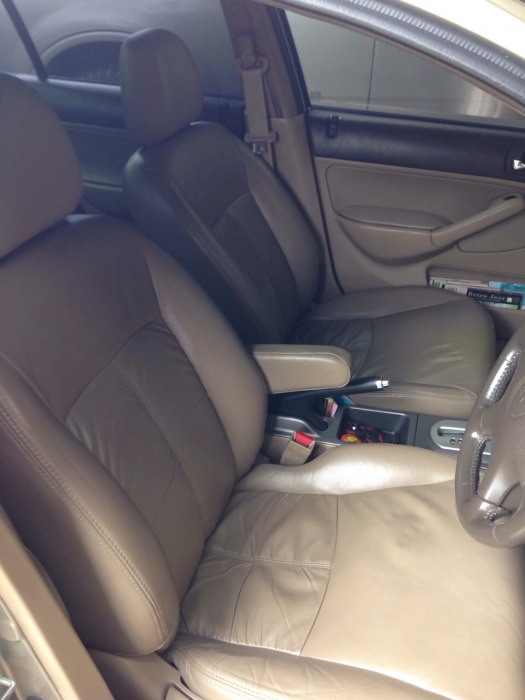 ขาย civic  vtec lev 200 1.7L. เบาะ,พวงมาลัยหนัง แม๊กยางyoko  รายละเอียดโทรหรือนัดดูรถได้คะ