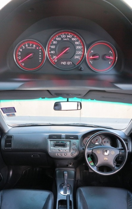 ขาย Civic ES 2.0  ตาเหยี่ยว สีเทาดำ ปี 2004 รถเดิมๆ วิ่งน้อยครับ