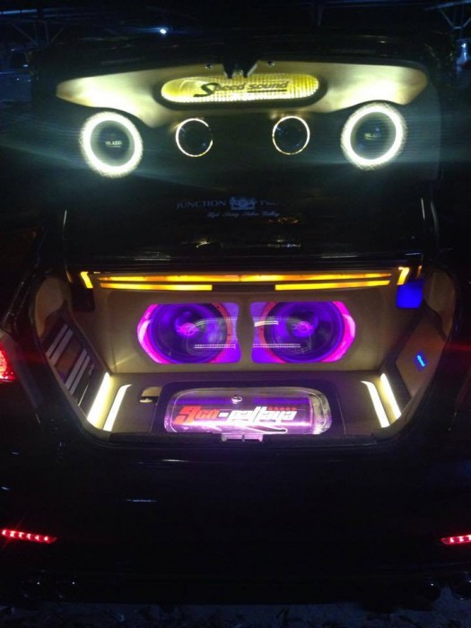 ขาย civic es แต่งvip แต่งหมดครบ 333,000 หรือ แลก ตาเหยี่ยวเกียร์ธรรมดา