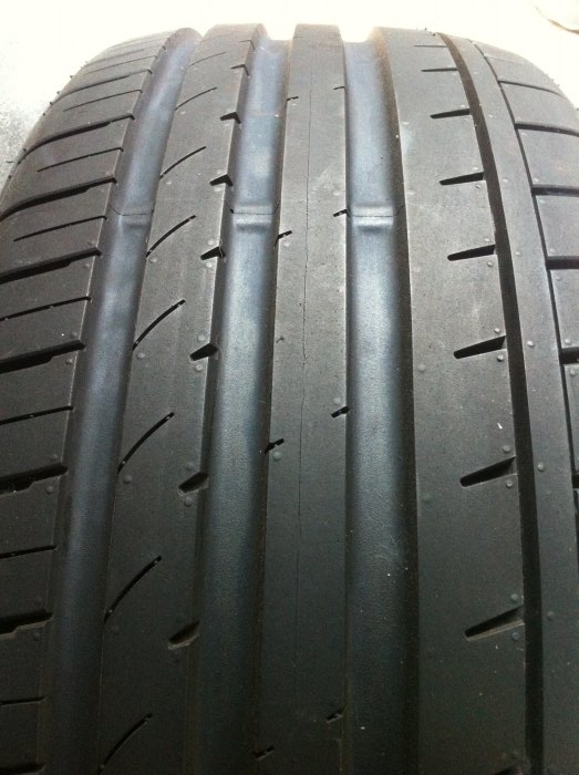 -​ขาย- ยางใหม่ FALKEN FK453 MADE IN JAPAN 215/45/17 2 เส้น4,000 บาท