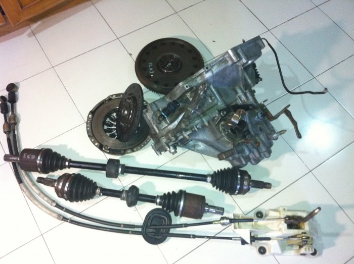 เกียร์ mt es สภาพสวย ครัชผสมทองแดง 24500 บาท