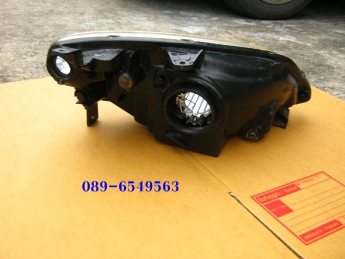 ขายโคมไฟหน้าซ้ายของแท้  civic esปี 2002 ครับ ขาย 900 ส่งได้ทุกจังหวัด