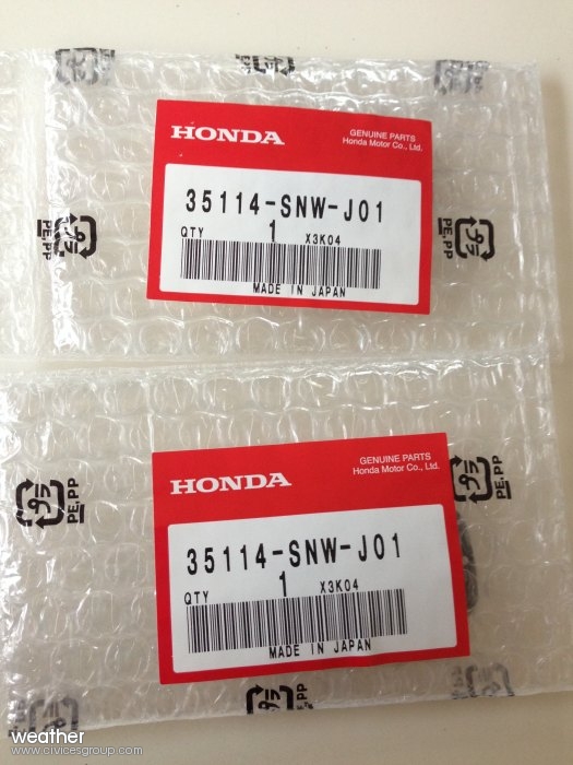 ### ชุดซ่อมเบรค DC5 / FD2 , น็อตไล่ลมเบรค DC5/FD2 ส่งตรงจาก Honda Japan  ###