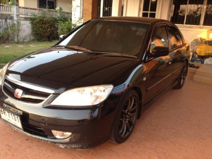 ขาย CIVIC ES EXi  2004 ตาเหยี่ยว สีดำ