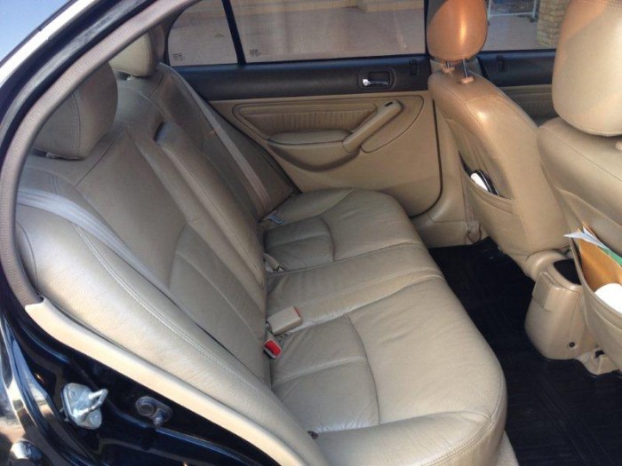 ขาย CIVIC ES EXi  2004 ตาเหยี่ยว สีดำ