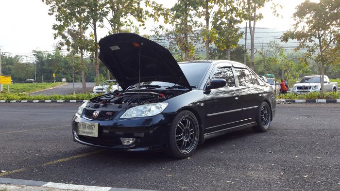 เพิ่มค้ำโช็ค มองไกลๆเหนหาง DC2 ปล่าวครับ