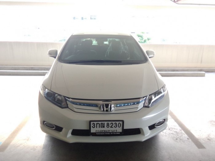 ด่วน!! Civic Hybrid 2014 รุ่นท็อปผ่อนถูก ขายขาดทุนไปเลย