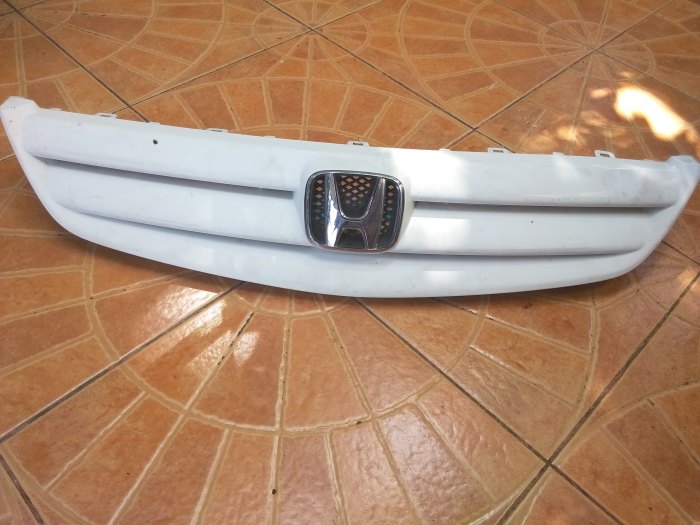 ซื้อ แก้ม ซ้ายขวา กันชนหน้า กระจังหน้า ครับ 2002_Honda_Civic