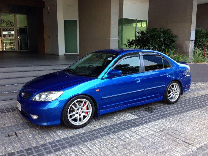 ขาย Civic dimension 2.0 ปี 2004 สีน้ำเงิน Vivid Blue แต่งนิดหน่อยครับ