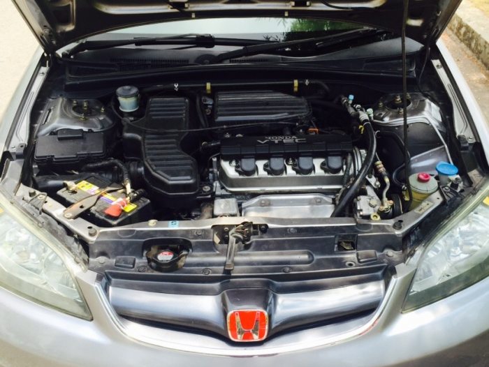 ::: ขาย ::: รถ HONDA CIVIC DIMENTION   สีเทา