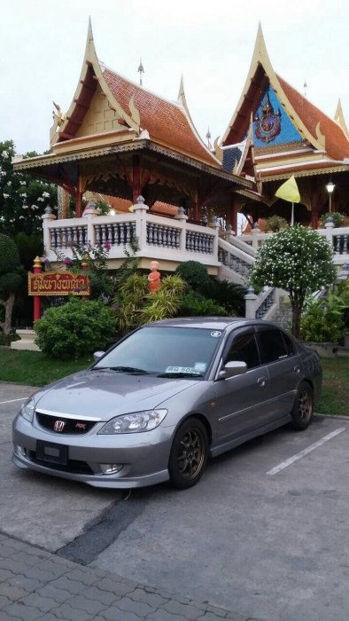 สั่งสติ๊กเกอร์คลับทางนี้ครับ