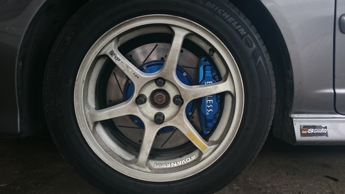 รถที่มี ABS ถ้าผมจะเปลี่ยนปั้มเบรคเป็นปั้ม R32 แล้วabs จะใช้ได้ไหมครับ รบกวนแนะนำหน่อยครับ