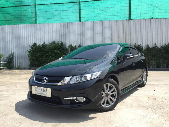 สุโข่ย Civic FB Modulo 14 Crystal Black Minor Change 13,xxx KM Book Service คู่ม